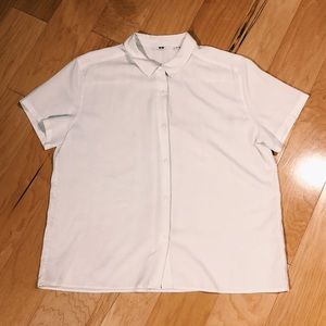 Uniqlo Rayon Short Sleeve Button-Up Blouse